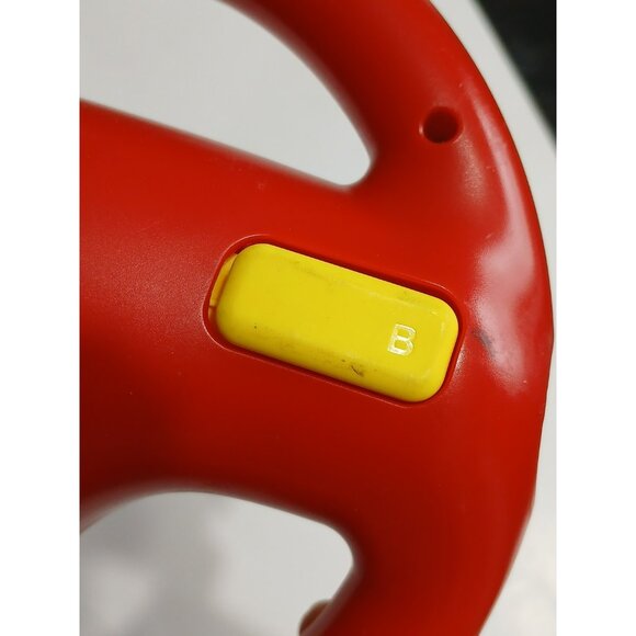 Nintendo Wii + Wii U Mario Kart 8 Mario Red Steering Wheel Hori - Picture 4 of 10